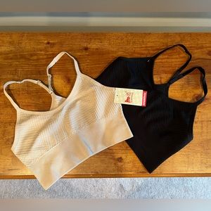 NWT! Pro-fit Sportswear sports bra 2 pack. Size Medium
